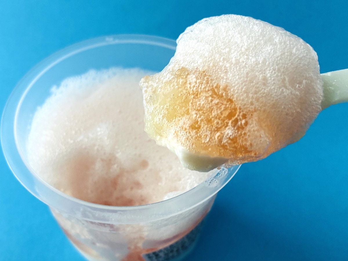 「面白い食感！」「食べてみてほしい！」【ローソン】泡ピーチゼリー