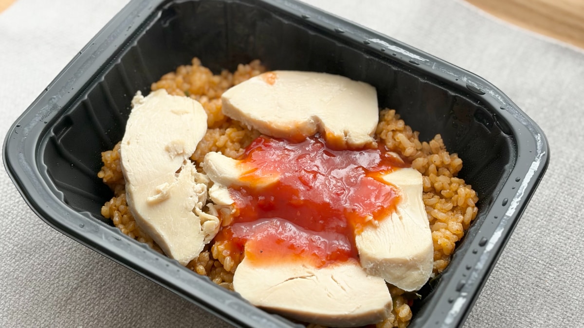 ボディメイクに励む人に！【セブン】に「ジム飯」が登場中、その味は？