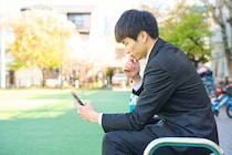 園児に怒鳴る教師が市への直訴で放った驚きの謝罪本音！スマホに夢中な夫の呆れた失態や義母の趣味服の悲劇