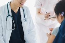 息子の受診で夫が「二度と行くな」と激怒した恐怖の理由が恐怖だった……サボりママへのクビ宣告や先輩ママと会った夫の豹変