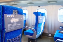 トイレから戻ると指定席に見知らぬ男性が居座る衝撃の理由！散らかったキッチンに完成していたまさかの光景