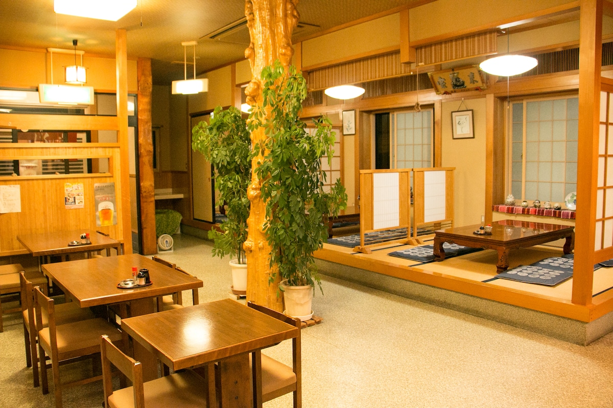 実家への挨拶を渋る夫と義家族との修羅場！子連れ居酒屋で案内された席や夜21時のインターホンの主の正体