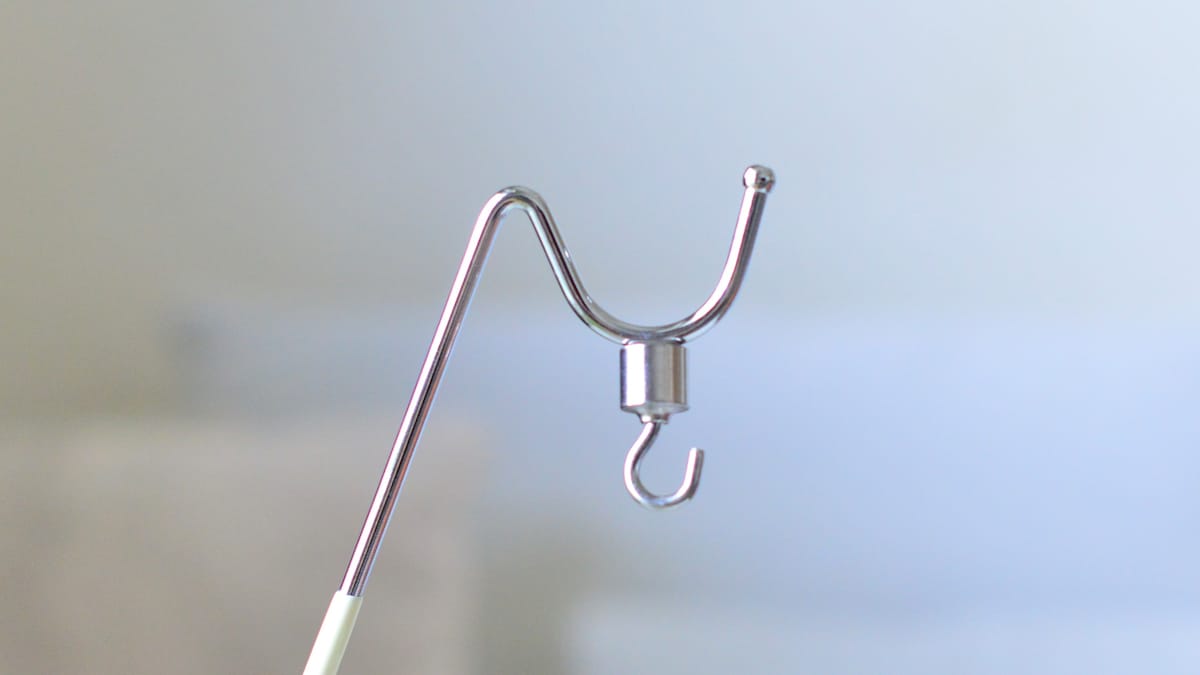 【ダイソー】バナナスタンドを徹底レビュー！話題のあの使い方も