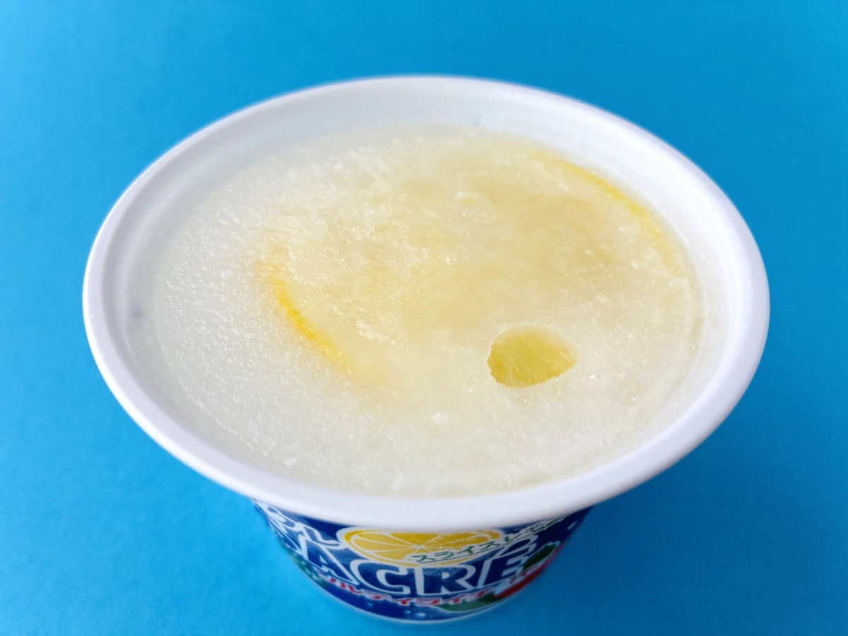 「サクレ至上No.1!」「リピートしたくなる美味しさ!」【ファミマ限定】「サクレ ソルティライチ」
