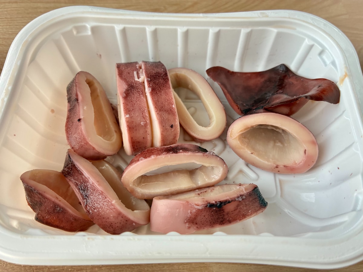 「ビールに合いそう!」「間違いない美味しさ!」【セブン】「7プレミアム いかの炙り焼」