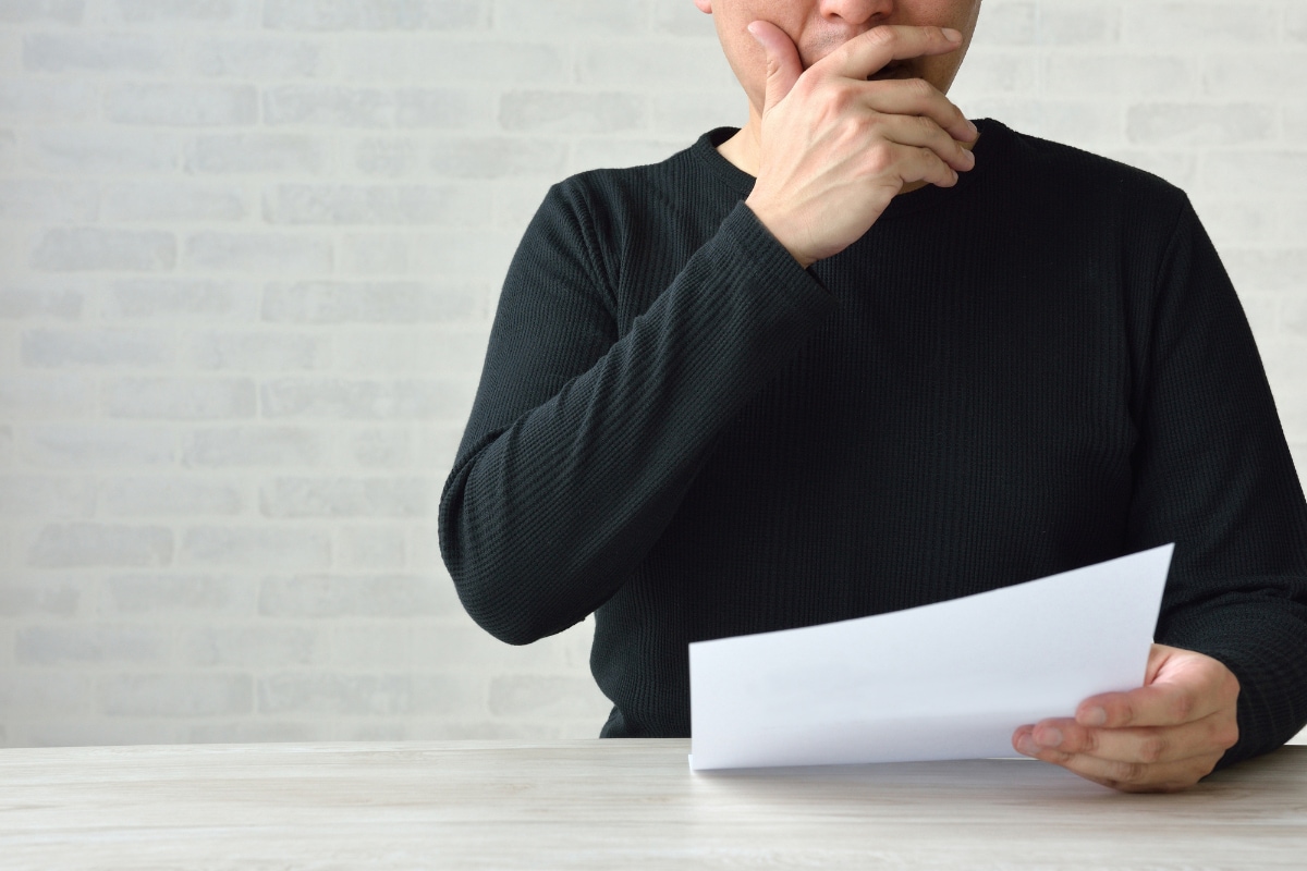 信頼していた知人に裏切られた！勝手に「連帯保証人」にされ絶望した年収350万・56歳男性が抱えた深い葛藤