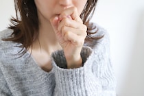 2週間続く咳の正体と肺を蝕む初期症状！おならと大腸がんの関係や前立腺がん放射線治療の頻度を医師解説