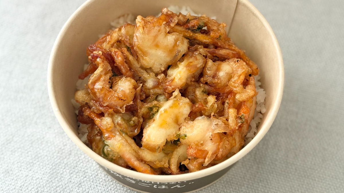 ボリューム満点でお腹も心も満たされる【ローソン】のできたて丼の味は？
