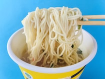 「全人類食べてほしい！」「夏にぴったりの一杯！」【ファミマ】「極細麺で味わうレモン塩ラーメン」