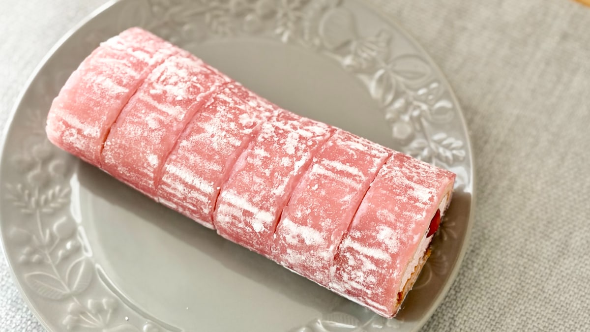 「弾力があって気持ちいい」「普通にリピ」【ローソン】の新食感スイーツ