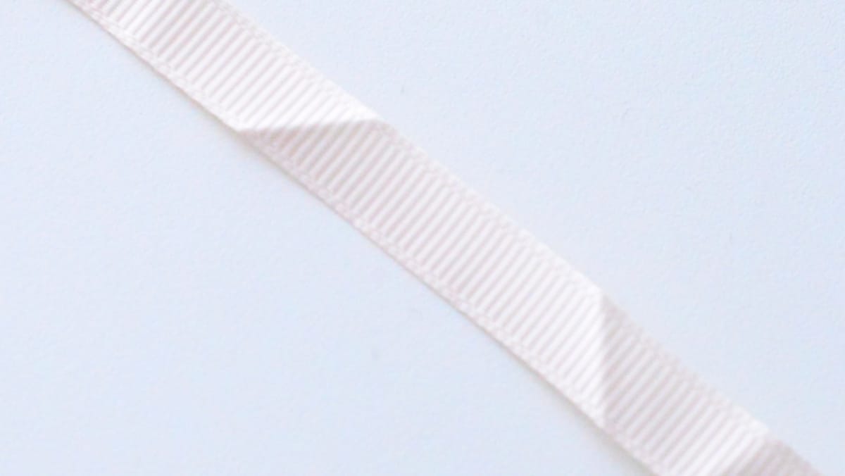 【100均】帽子クリップ6選|帽子が飛ばない!おしゃれなものや子供用も紹介