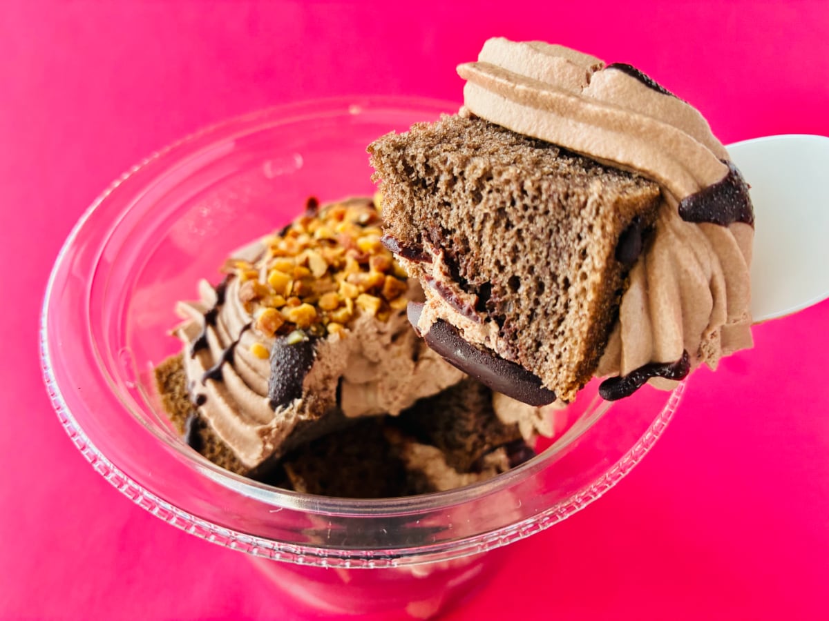 「チョコの美味しさがめっちゃ楽しめる！」【セブン】「パリパリ食感ショコラシフォン」