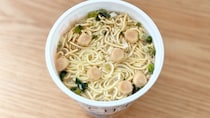 すだち強めのさっぱり味！【ファミマ】夏に食べたくなる監修カップ麺
