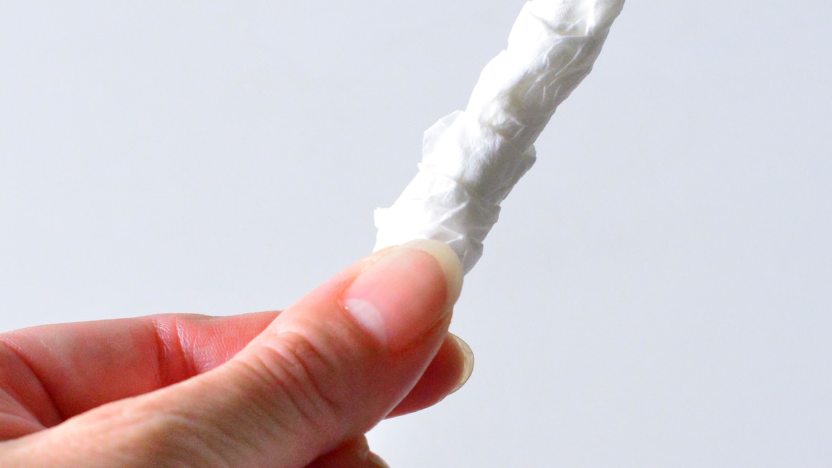 【キャンドゥ】サッシやエアコンの隙間ホコリを狙い撃ち!「竹串」で作るお掃除ピック