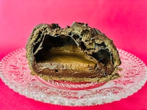 「ザクザク感もよかった！」「濃厚で美味しかった！」【ローソン】カカオ香るショコラクッキーシュー