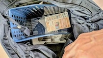 【セリア】どちらも110円の「ブックエンド」と「小物入れ」が便利！仕事用バッグの中身をスッキリ整理整頓する意外な収納ワザ