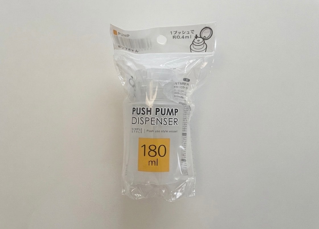 キャンドゥの「プッシュ式ディスペンサー（化粧水用）」