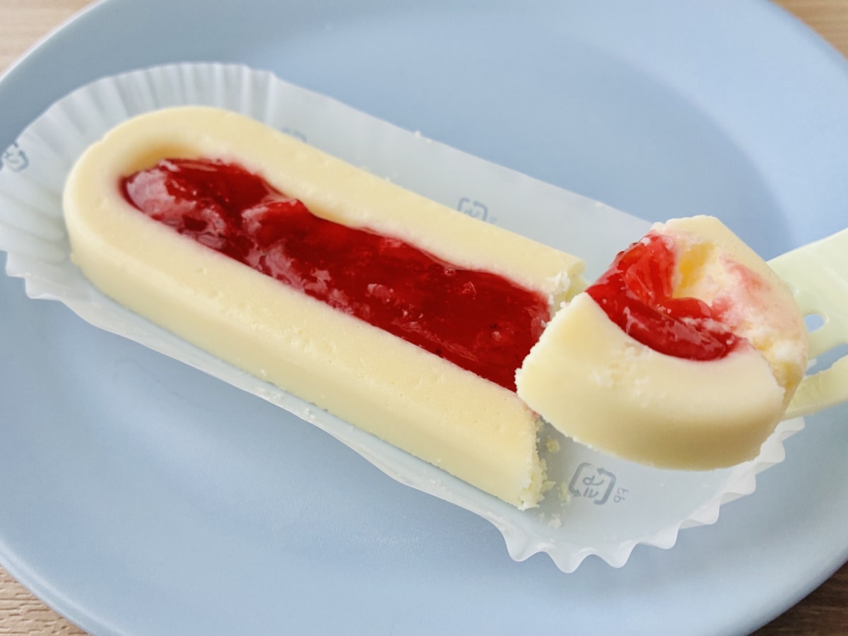 「期待通りのお味!」「美味しかった!」【ファミマ】「かじるホワイトチーズケーキ」