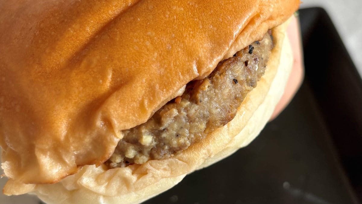 「マクドナルドより断然こっち」【ゼッテリア】大根おろしたっぷり！夏限定の和風バーガーが登場