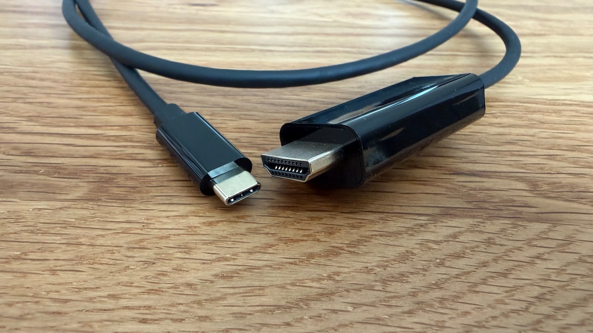 100均のUSB HDMI変換ケーブルを探してみた！ダイソー・セリア・キャン★ドゥをチェック