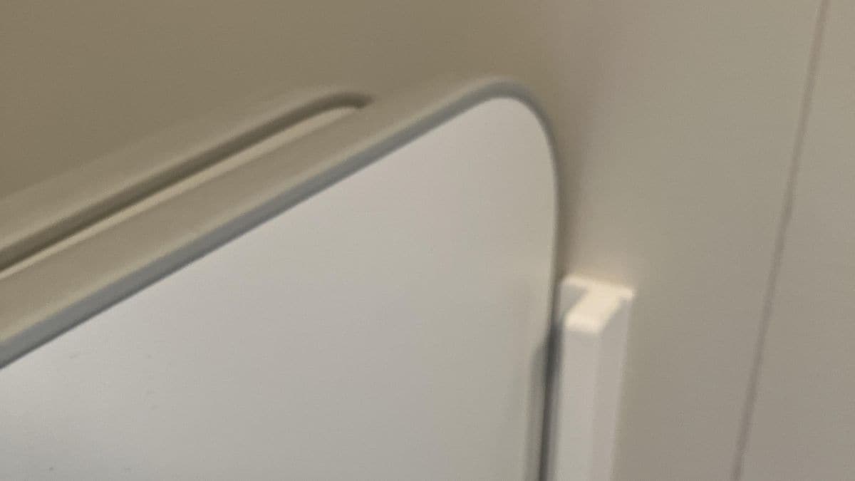 【ダイソー】お風呂のカビ対策に！「タオルバー」を並べてお風呂の蓋を重ならずに乾かすスッキリ裏ワザ
