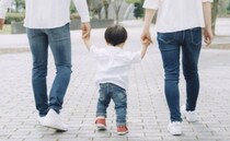 【保育士が警鐘】デニムも危険！？かわいいけどケガの原因に…子どもの動きを妨げる、秋冬のNG服とは