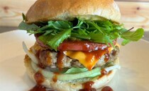 ハンバーガー作りにBBQ、キャンプなど自然と食を満喫！「陸前高田watamiオーガニックランド」