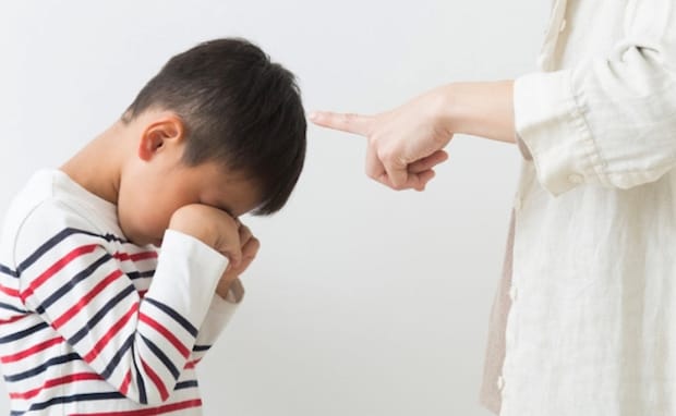 保育士が警告！「片づけないなら捨てるよ」はしつけじゃなく脅し！？→子どもの心を傷つけるNGワード