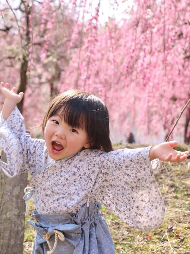 春の花と赤ちゃん・子ども_1