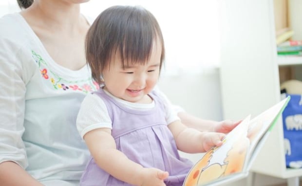 保育士が太鼓判「ぜひ読んで!」絵本選びに迷ったらチェック!【年齢別おすすめ絵本と選び方のコツ】
