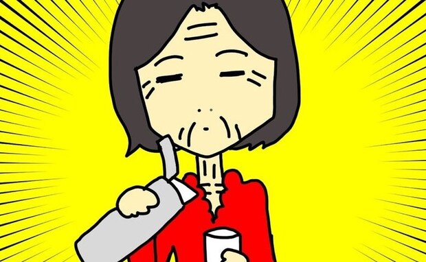 検尿用のコップに飲み物を注ぐ母…紙コップの使い方としては合っているが ＜母の認知症介護日記＞