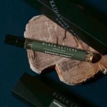 日本発フレグランスブランド「BLACKLETTERS」から「悠森 - YUSHIN」が11月14日(金)より数量限定で新発売