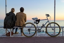 恋に奥手な彼と自然に距離を縮める方法って？