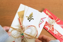 女性が結婚式に出席する際の持ち物・持ち込まない方が良い物