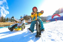 【最高の冬休みを】佐久スキーガーデン パラダ、三連休に日帰りで家族で楽しめるスキー体験を提供