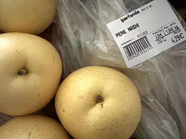 イタリアで1月に販売されていた「NASHI」【イタリア】