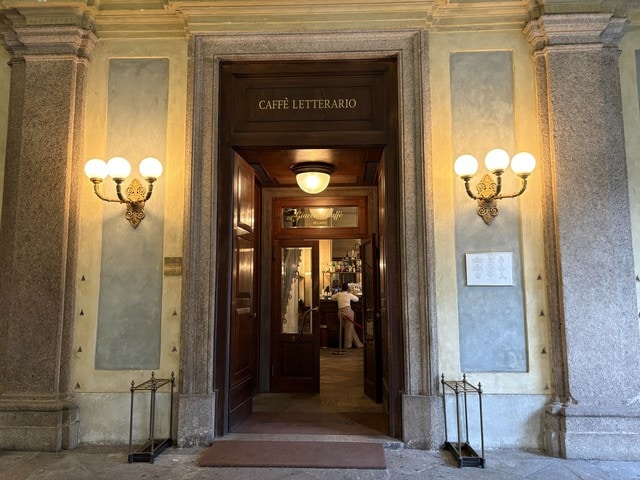 ミラノを代表するエレガントな老舗カフェ【イタリア】