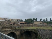 ポンペイと並ぶ世界遺産の遺跡エルコラーノ！貴族的な雰囲気が魅力【イタリア】