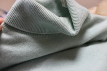 カシミアセーターを長持ちさせたい！洗濯方法と保管方法