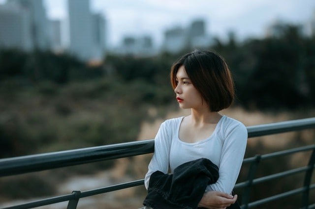 それ、婚期が遠のくかも？アラサー女性の恋愛NG行動