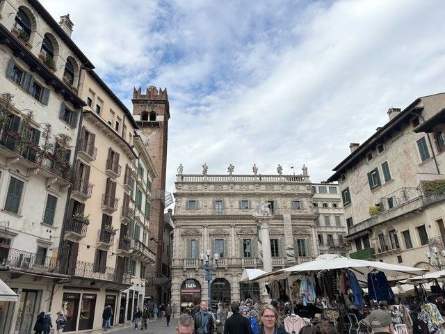 Verona旧市街地を360度見渡せる屋上テラス【イタリア】