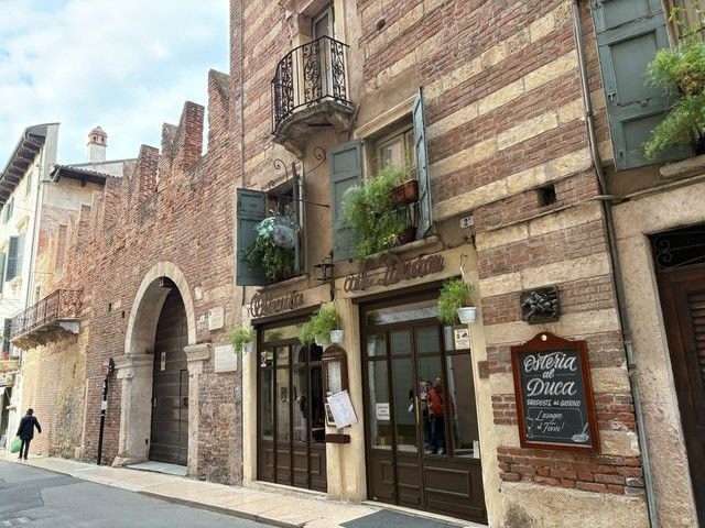 ロミオの家とスカリジェリ家一族の墓【イタリア】