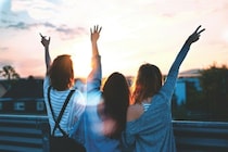 気さくな人の特徴とは？好印象を与えるヒント
