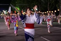 和歌山市の夏を彩る第58回紀州おどり「ぶんだら節」が8月1日に開催