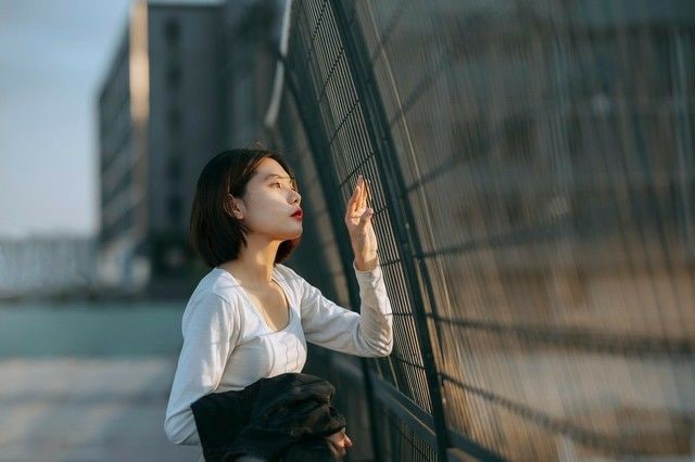 「どうせ自分なんて」が口癖な人へ。自虐思考から抜け出すヒント