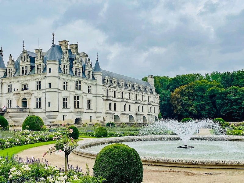  カトリーヌの庭から見たシュノンソー城