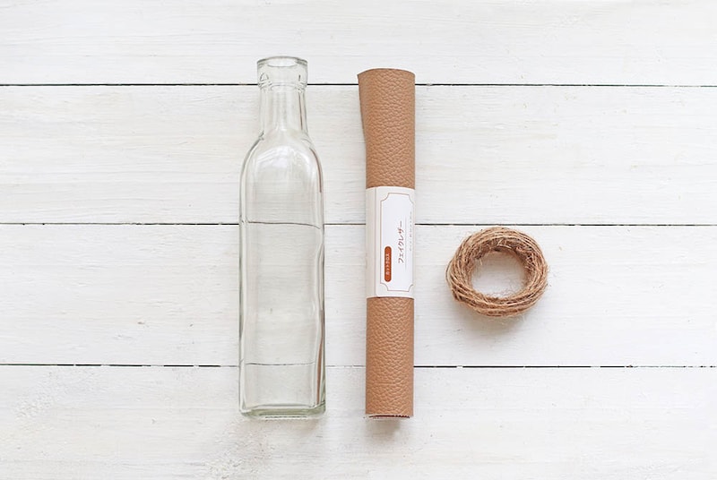 ドレッシングボトルのフェイクレザーアレンジ材料