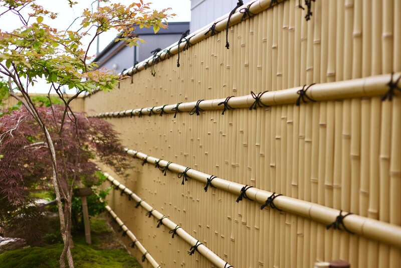 経年劣化に強い人工竹垣（エバーバンブー）