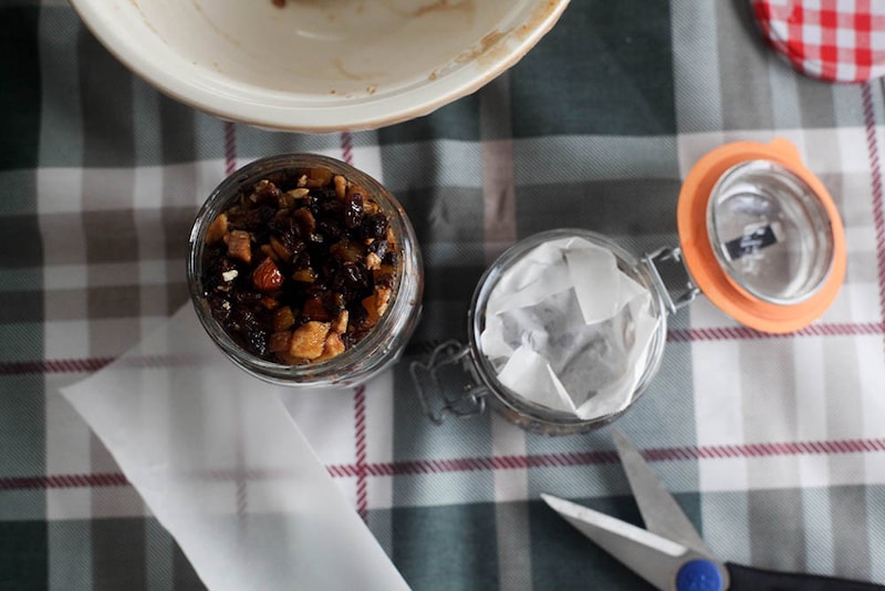 クッキングシートで蓋をする