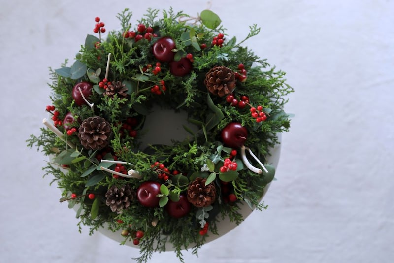 王道カラーのクリスマスリース